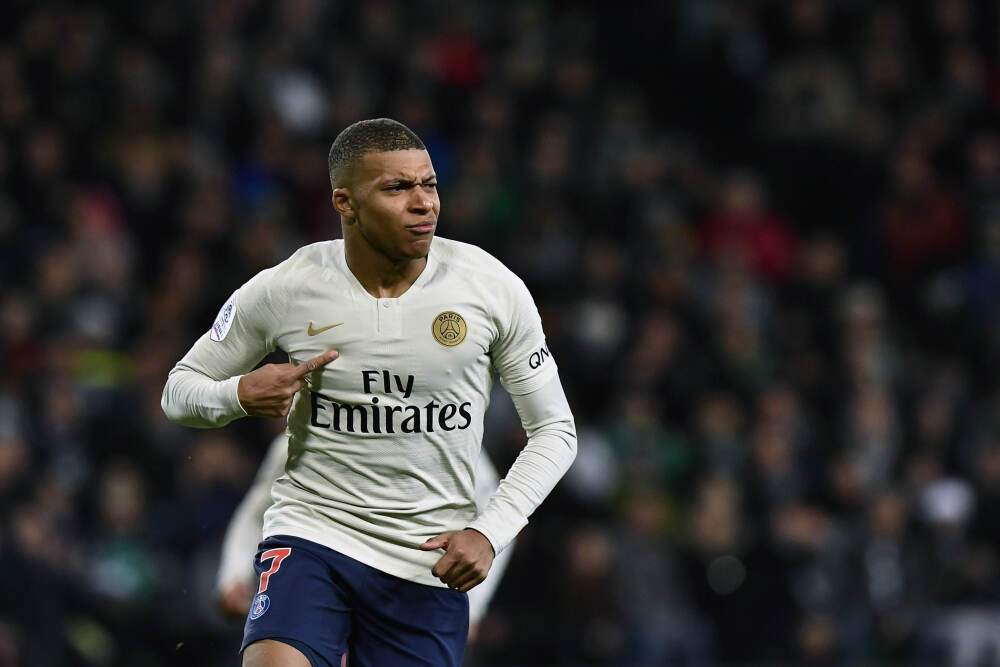 曼城本赛季第六次在英超保持首发不变，是08-09赛季以来最多